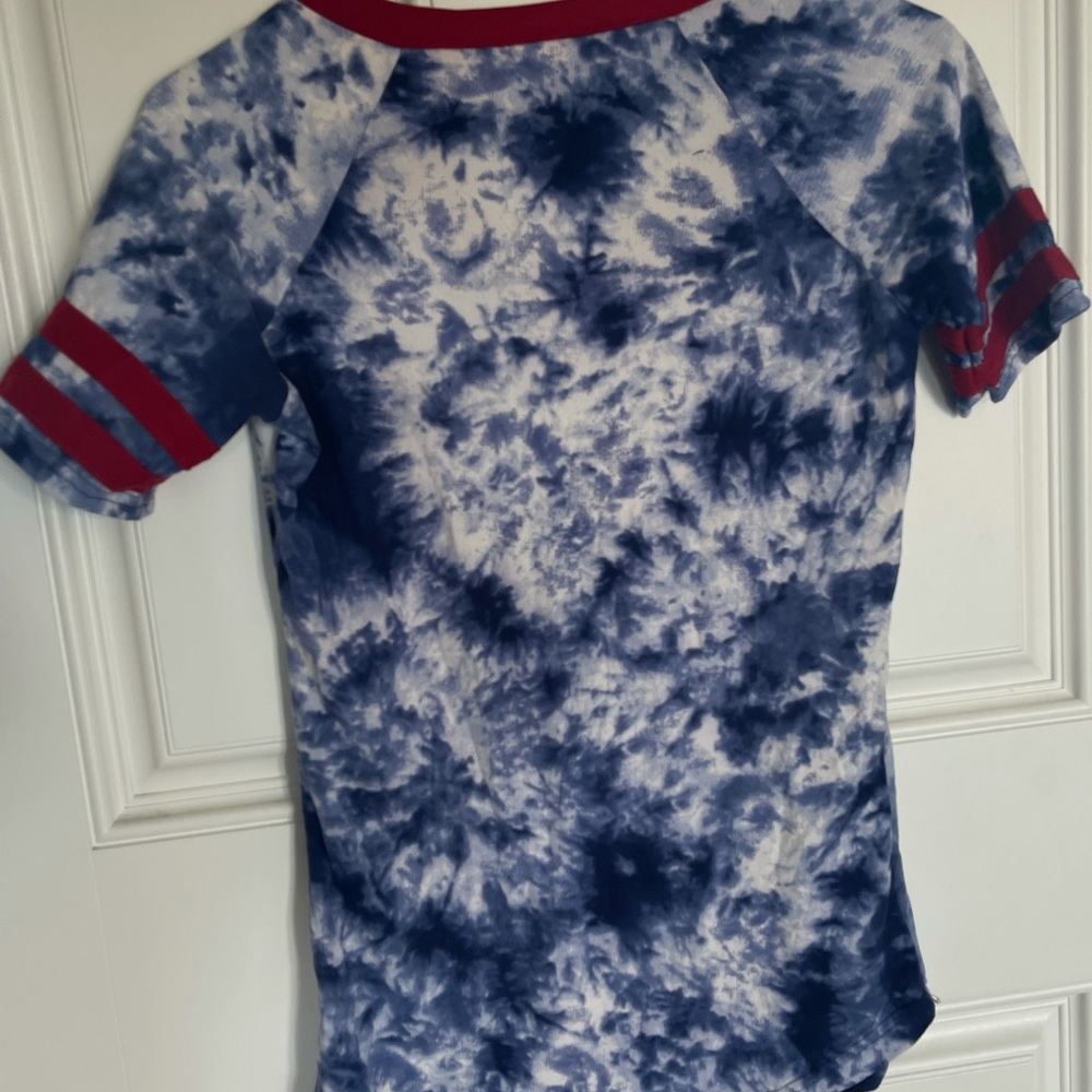 Tshirt - Picture 2 of 2